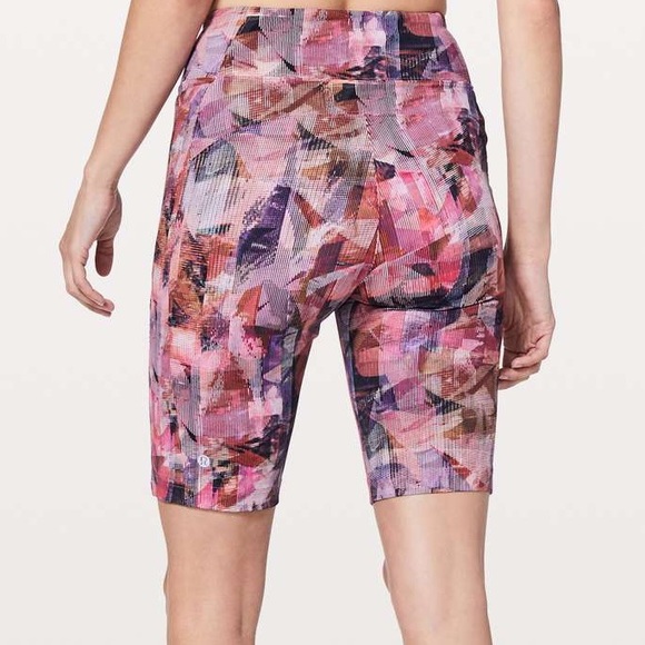Lululemon On Pace Short Sun Dazed Multi Pink - Picture 3 of 5